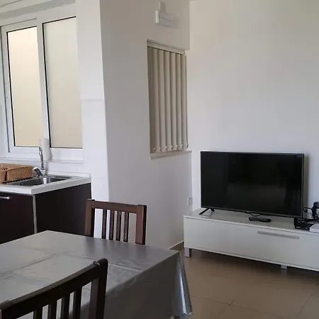 White Pearl 5 * Марсашлокк