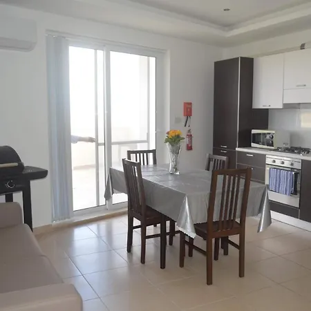 White Pearl 5 Апартаменты Марсашлокк