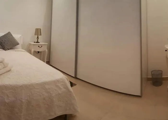 White Pearl 5 * مرسلوك